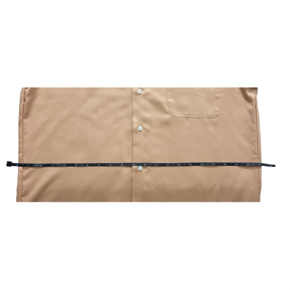 Geoffrey Beene Men's Dress Shirt { Medium - 15 - 32/33 } Mellow Apricot - Peach - Picture 6 of 10